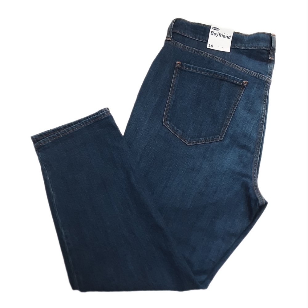 Old Navy Boyfriend Jeans NWT Womens Size 18